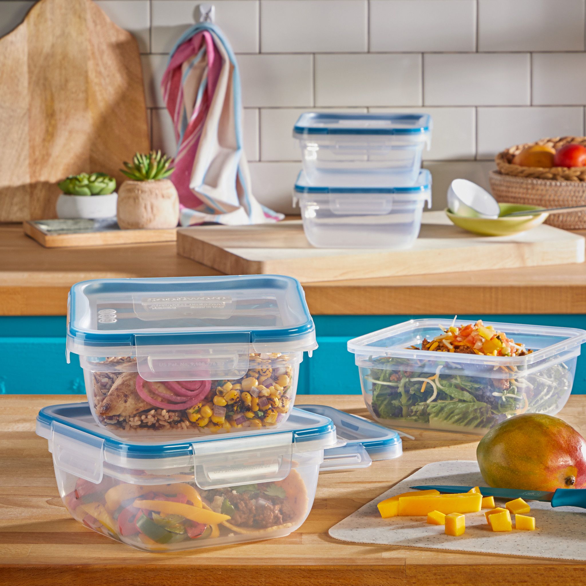 Snapware Total Solution 10-piece Square Plastic Food Storage Set - Image 3